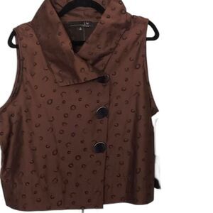 LIV brown lepoard print collared vest top button up womens size M